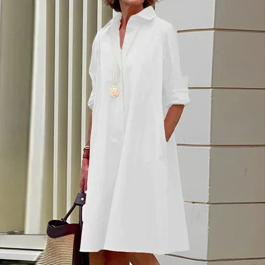 Bequemes Damen Shirtkleid mit stilvollem Punktemuster. Komfortables Sommerkleid & Freizeitkleid für Frauen.
