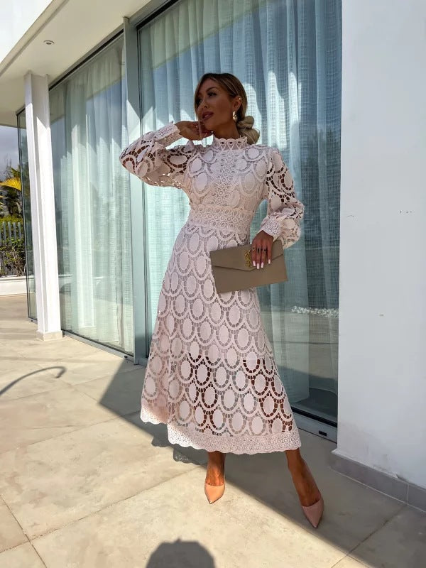 Elegantes Damen Langarm Maxikleid für unvergessliche Anlässe, festlich und stilvoll.
