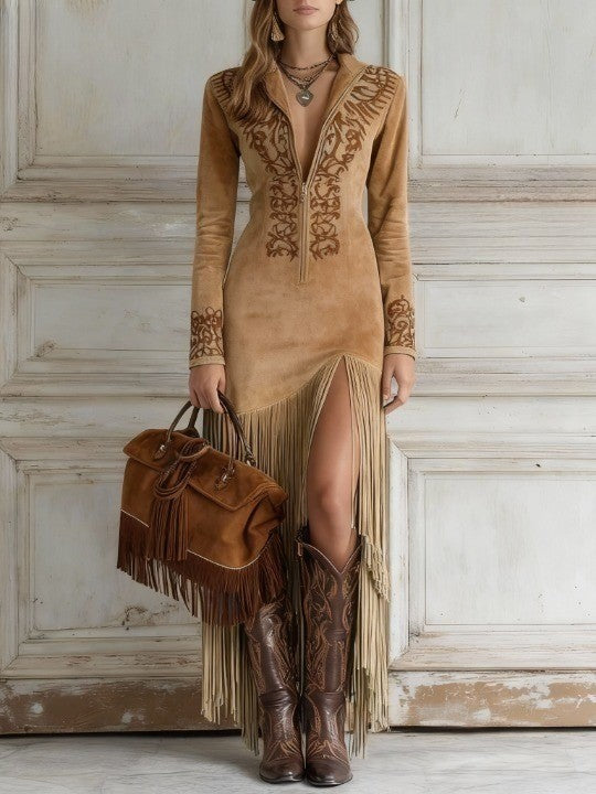 Boho-Damen Maxikleid mit langen Ärmeln und Fransen, ideal als Freizeit- oder Festival Mode im Western Stil.