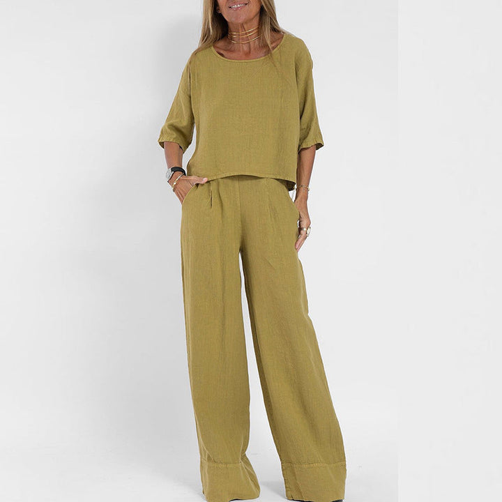 Damen Hosenanzug Loungewear Set, elegant & locker geschnitten. Komfortable Damenmode für stilvolle Anlässe.