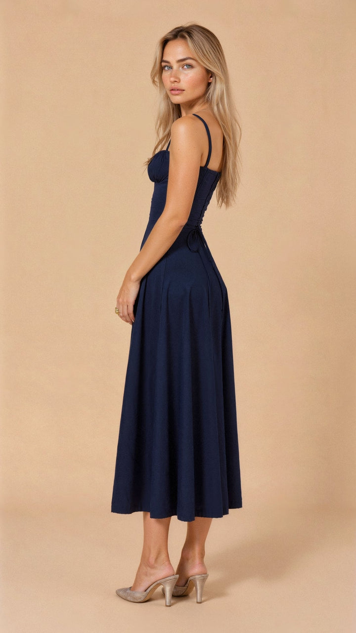 Stilvolles Damenkleid, Midi-Länge, Blumenmuster, Corset-Design, für festliche Events.