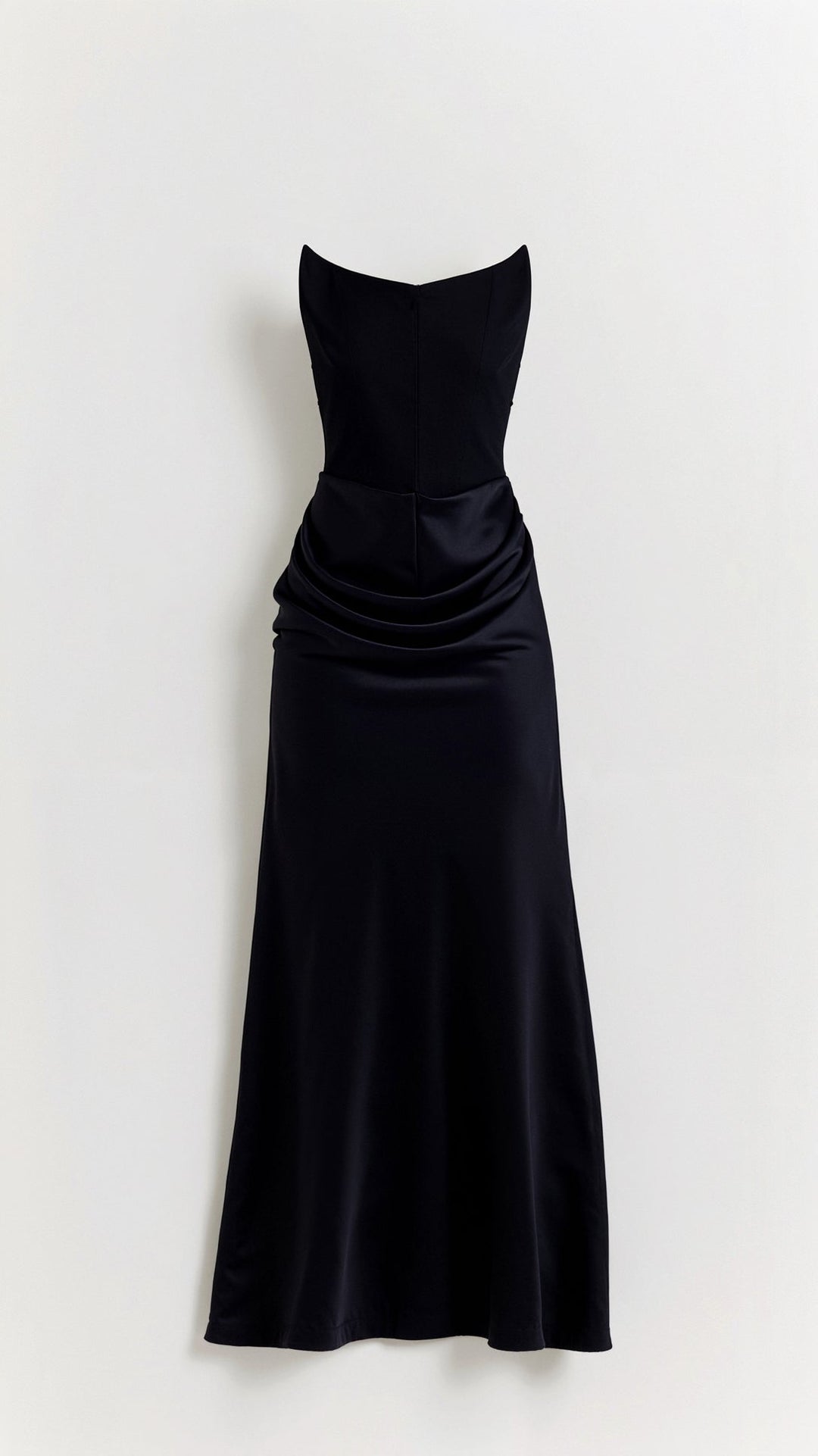Langes, stilvolles Maxikleid für Damen im Säulen-Schnitt. Ideal als Partykleid oder für formelle Events.