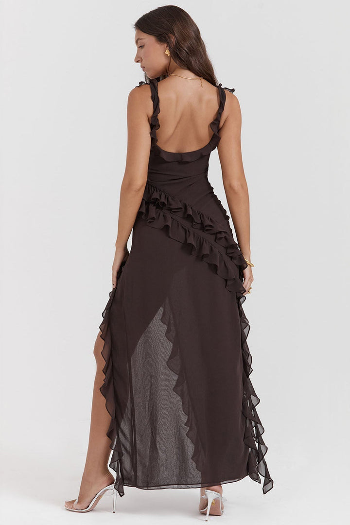 Chic Damen Sommer Abendkleid, lang, mit Rüschendetails und hohem Beinschlitz. Stilvolle Frauenmode.