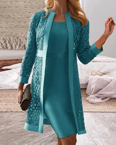 Modisches Damen Zweiteiler Spitzenkleid mit Cardigan, perfekt für elegante Herbstmode & besondere Anlässe.
