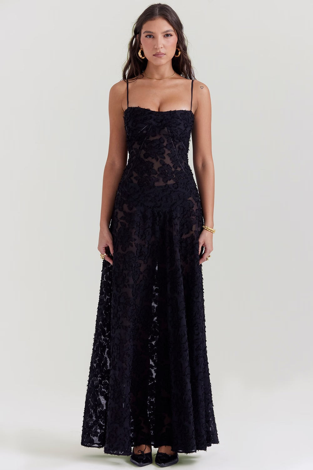 Damen Maxikleid mit Spitze, elegantes Abendkleid in festlichem Design, perfekt für Hochzeiten und Galas.
