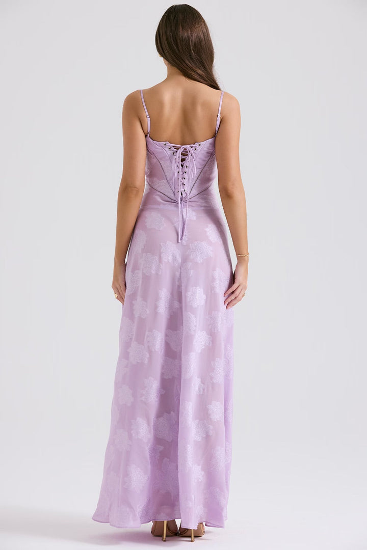 Romantisches Damen Maxikleid mit Spitze, langes festliches Abendkleid im eleganten Vintage-Stil.