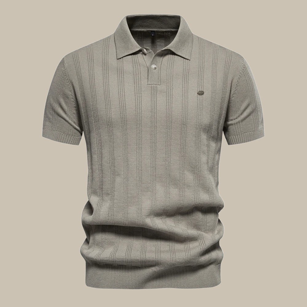 Herren Poloshirt, kurzärmelig und elegant. Perfekt als Sommer Oberteil oder für Freizeitmode.