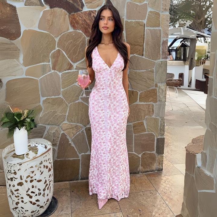 Fließendes, langes rosa Damen-Maxikleid für elegante Hochzeitsgäste und feierliche Abende.