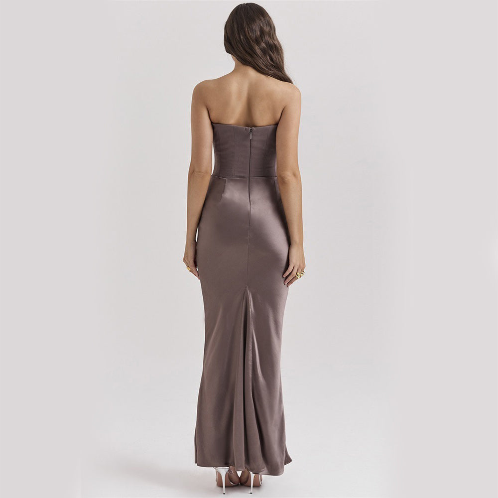 Stilvolles schulterfreies Rückenfreies Damen-Herbstkleid, elegant und lang, perfekt für festliche Anlässe.