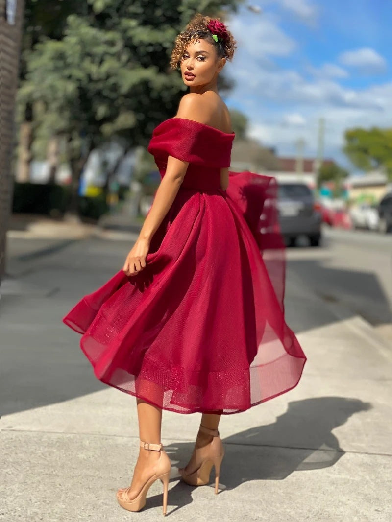 Herbstliches Midi-Partykleid für Damen, schulterfrei & rückenfrei, perfekt für elegante Anlässe.