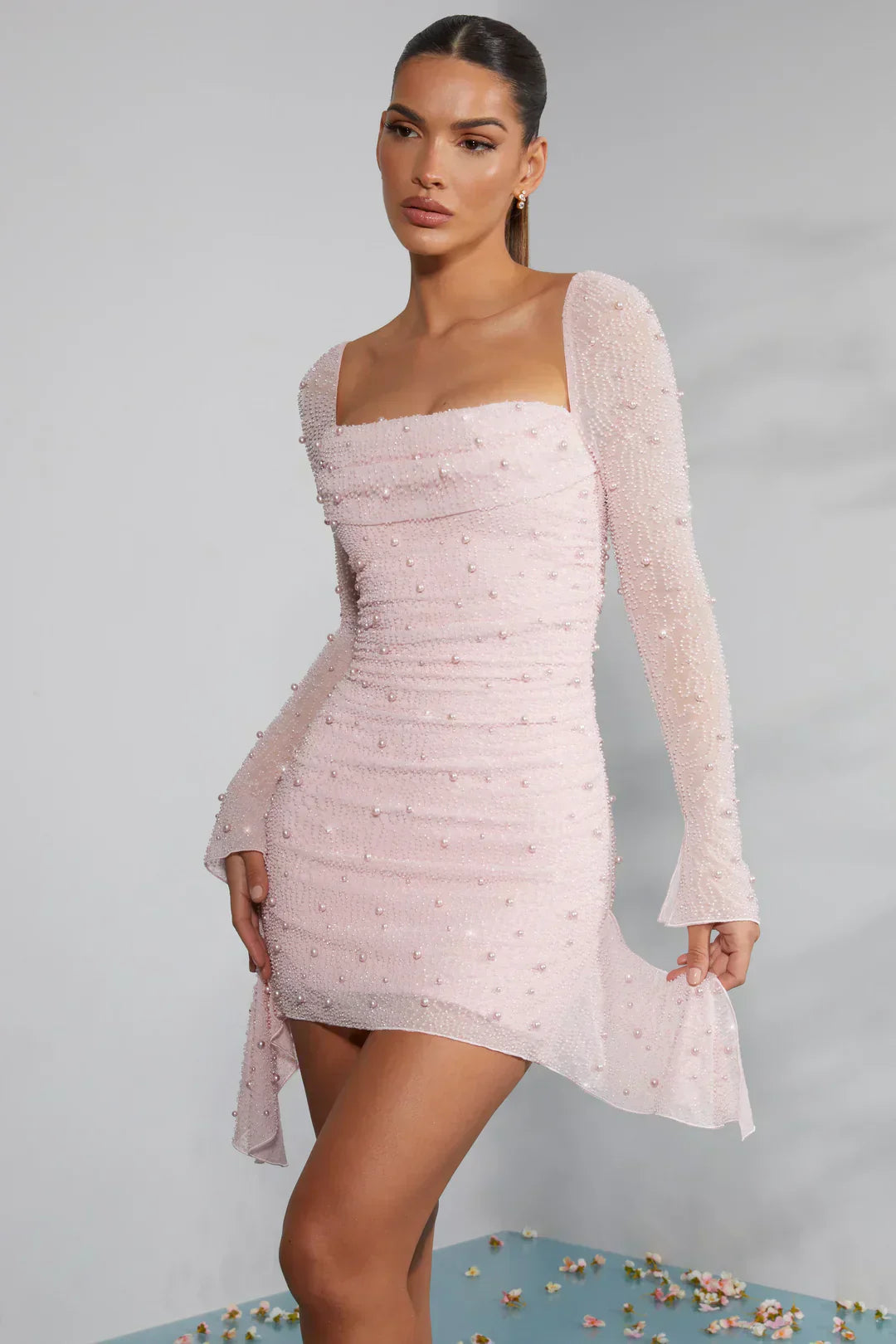 Damenkleid, Minilänge, Langarm, mit elegantem Kragen, modisch und perfekt für Partys.
