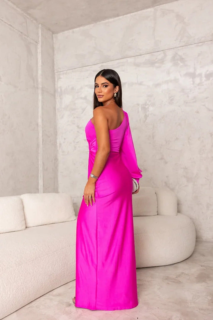 Elegantes Damen-Abendkleid in Schwarz, Ein-Schulter-Design, perfekt für glamouröse Auftritte.