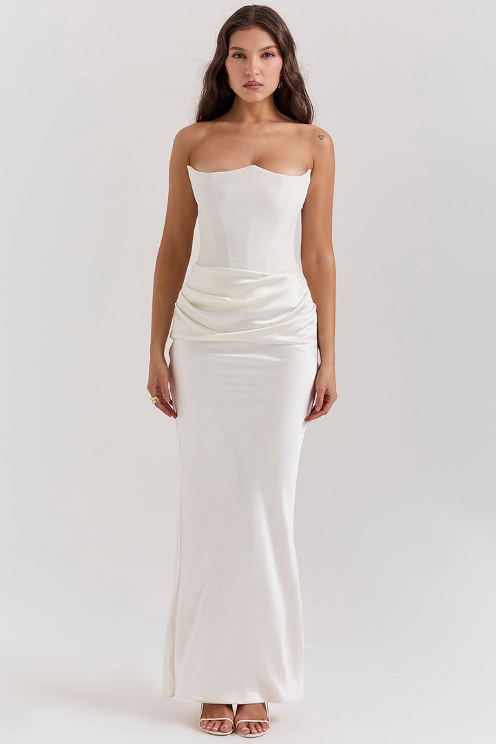 Festliches trägerloses Maxikleid für Damen, perfekt für Partys, Events & als Hochzeitsgast. Edles Sommerkleid.
