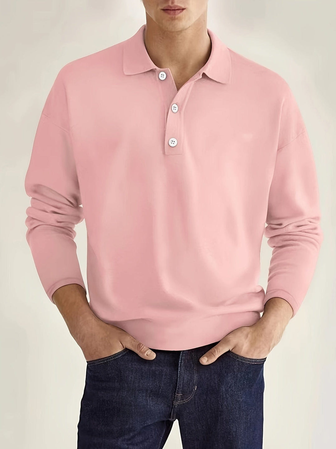 Weißes Herren Langarm Polohemd, eine klassische und frische Option für elegante Outfits und Business-Looks.