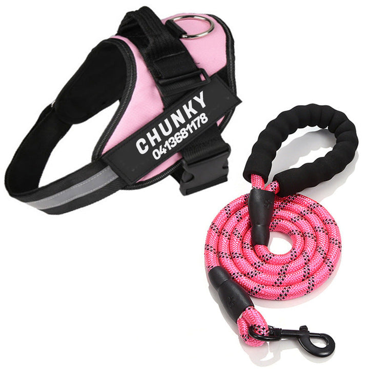 Ergonomisches Anti-Zug Hundegeschirr in verschiedenen Farben, personalisierbar für Komfort und reflektierende Sicherheit.