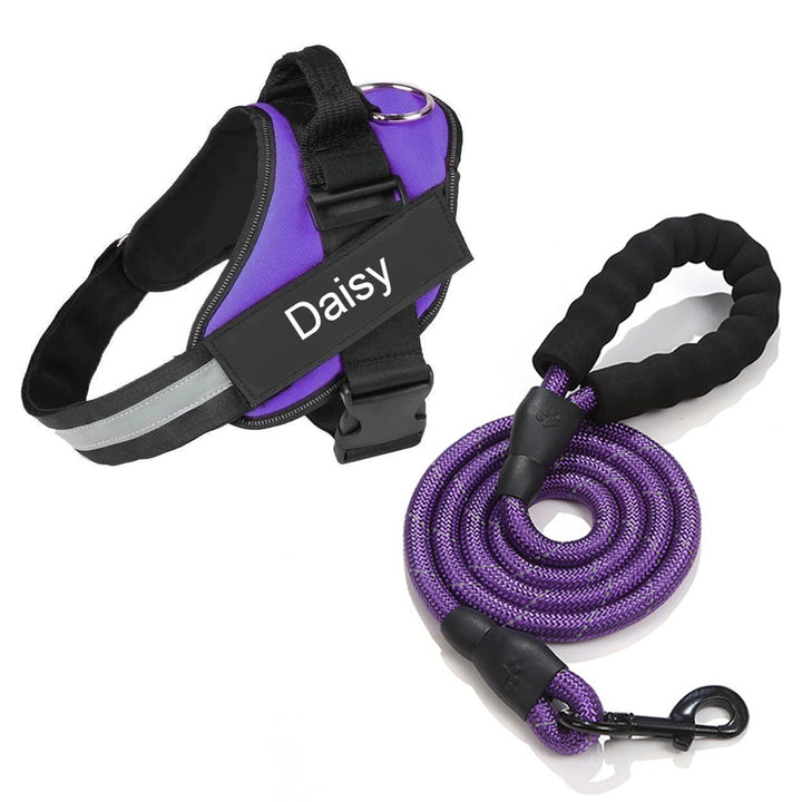 Ergonomisches Anti-Zug Hundegeschirr in verschiedenen Farben, personalisierbar für Komfort und reflektierende Sicherheit.