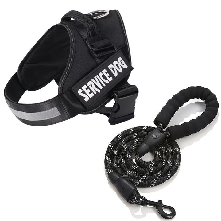Ergonomisches Anti-Zug Hundegeschirr in verschiedenen Farben, personalisierbar für Komfort und reflektierende Sicherheit.