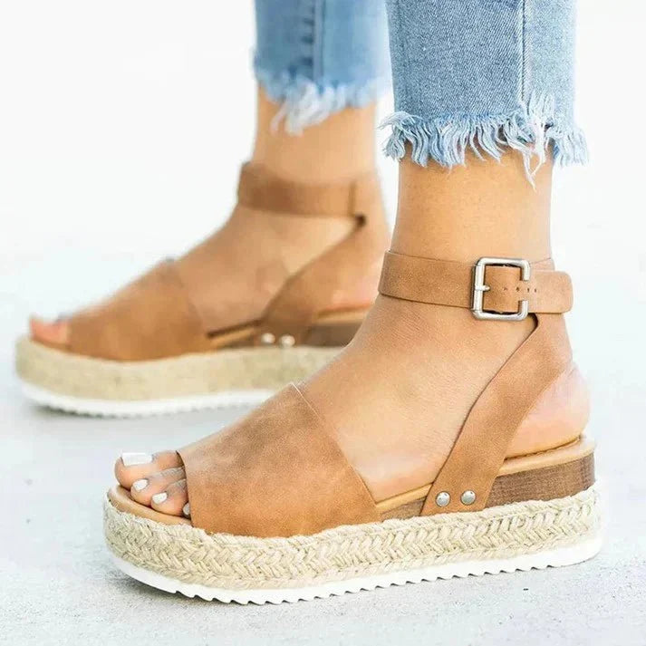 Ergonomische Damen Plateausandalen für höchsten Komfort. Bequemschuhe für den ganzen Tag.
