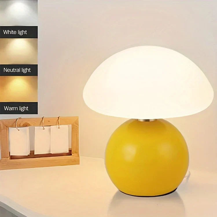 Elegante Französische Creme Tischleuchte mit Pilzdesign