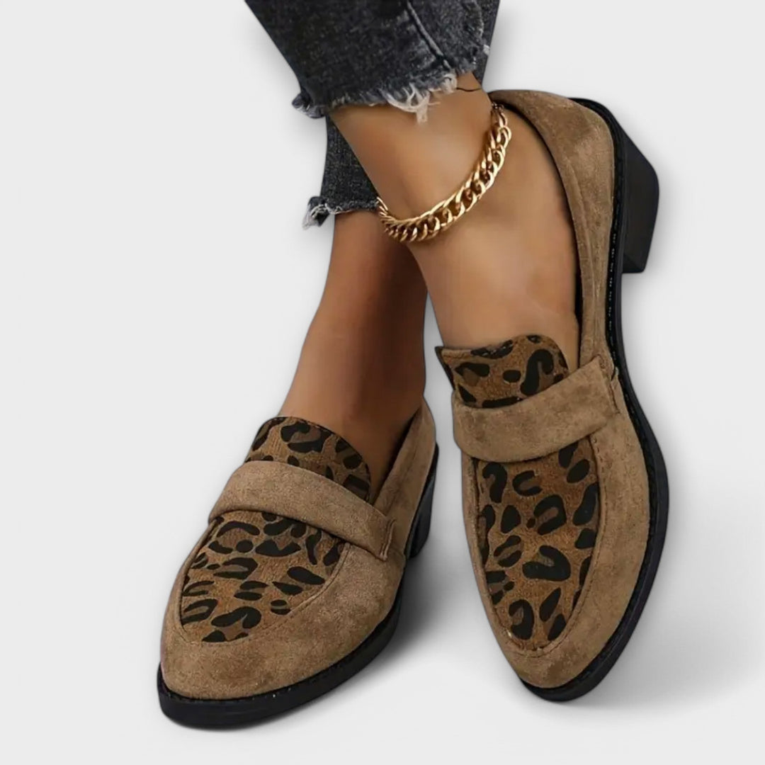 Komfortable Damen Schuhe in Braun mit modernem Leopardenmuster