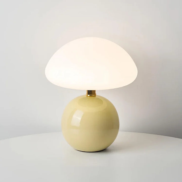 Elegante Französische Creme Tischleuchte mit Pilzdesign