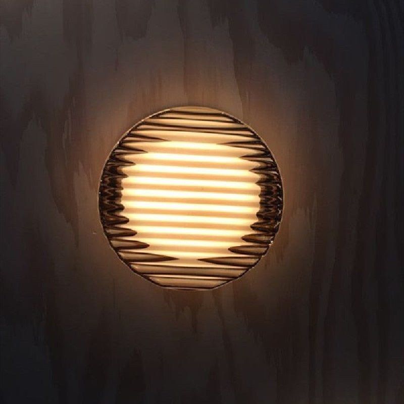Moderne LED-Wandleuchte für Innen und Außen, Wechselndes Licht