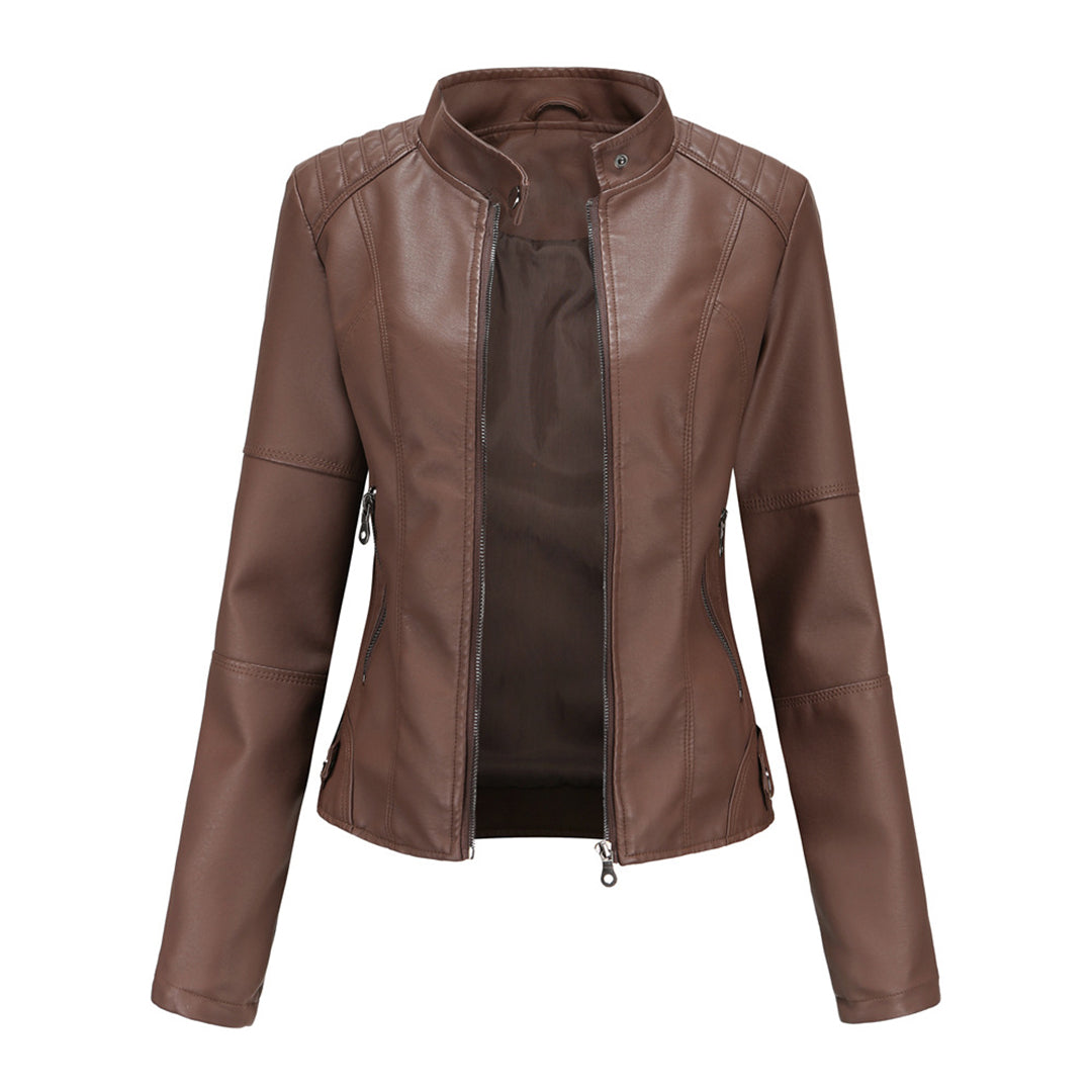Elegante Damenjacke, figurbetont geschnitten mit strukturiertem Muster, ideal als Business- oder Freizeitjacke.