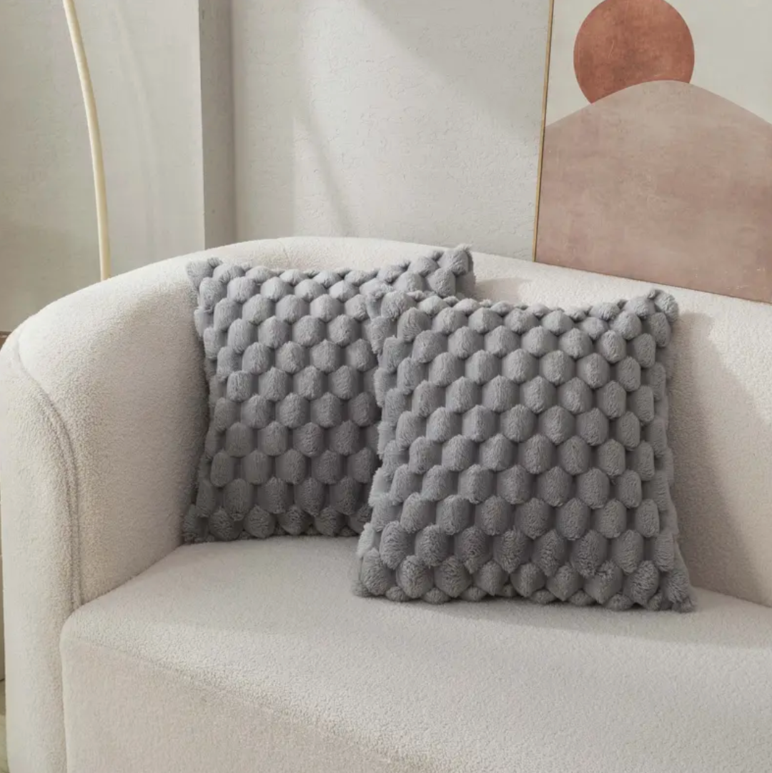 "Flauschiges Kissen mit weicher Kissenhülle, stilvoll in beige, perfekt für Wohn- und Schlafzimmer, 50x50 cm"