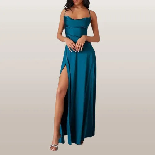 Bequemes, elegantes Damen Sommerkleid, ärmellos und fließend, perfekt für warme Tage und Abendmode.