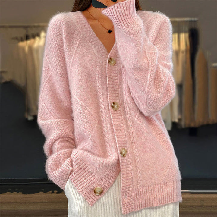 Gemütliche Damen-Strickjacke mit langen Ärmeln, perfekt für Freizeit & Büro, in weichem Strickmaterial.