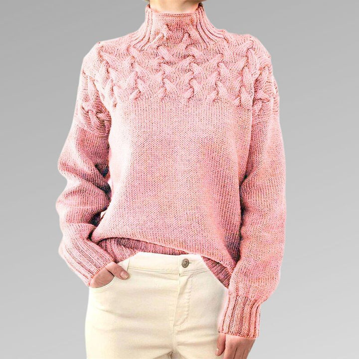 Hochwertiger Damen Zopfmuster Strickpullover. Weicher Rollkragenpullover, ideal für gemütliche Wintertage.