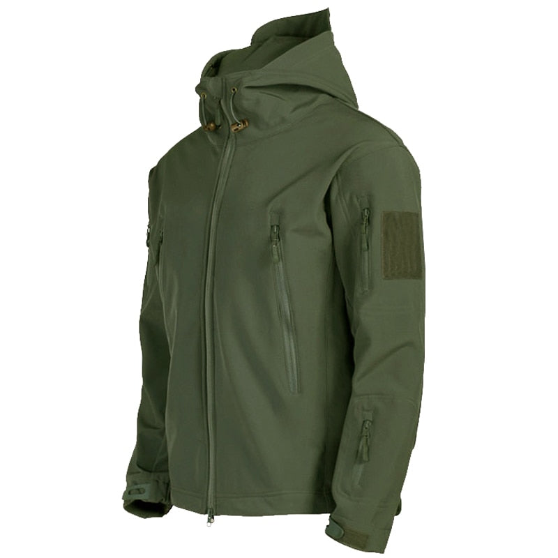 Strapazierfähige Khaki Herrenjacke, taktisch & wasserdicht. Perfekt als Übergangsjacke für jedes Abenteuer.