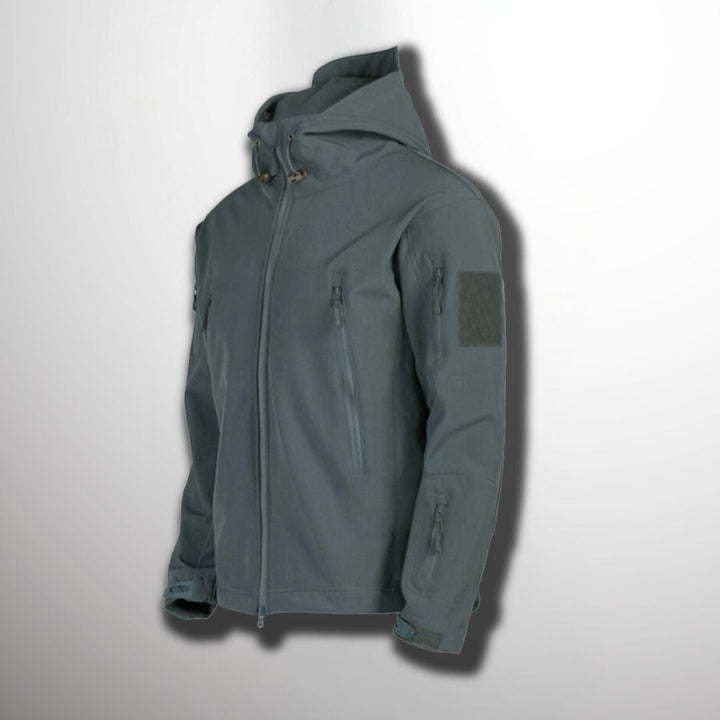 Militärgrüne Herren taktische Jacke, robust & wasserdicht. Ideal für Freizeit, Abenteuer & Übergangszeit.
