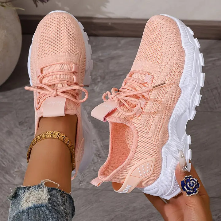 "Graue ortopädische Sneakers für Damen mit stoßdämpfenden Gel-Innensohlen und rutschfesten Sohlen, elegant und komfortabel."