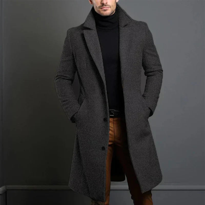Robuster, warmer Herren Wintermantel in Grau für Outdoor und Stadt, gefüttert gegen Kälte.