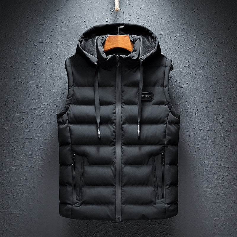 Stilvolle, handgearbeitete Herbstweste mit detailliertem Stickmuster, ideal als Übergangsjacke.