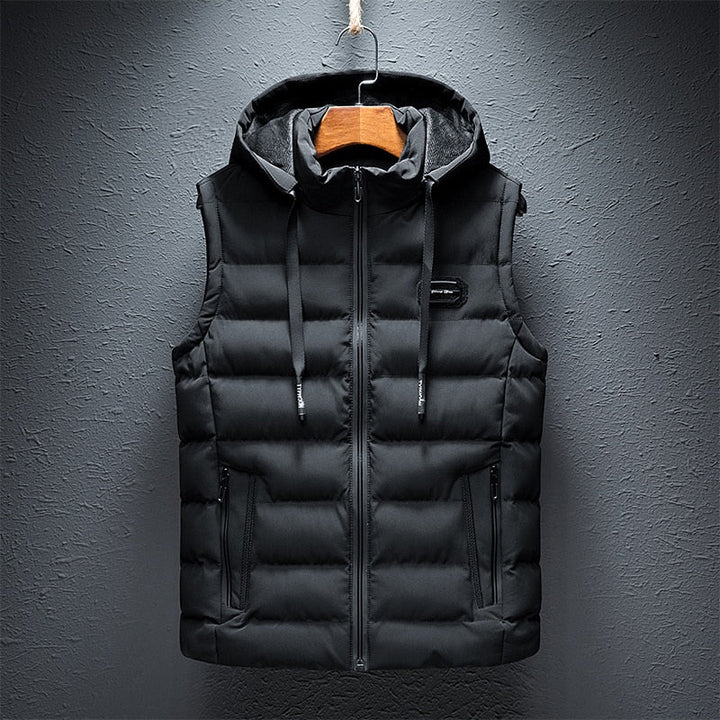Stilvolle, handgearbeitete Herbstweste mit detailliertem Stickmuster, ideal als Übergangsjacke.