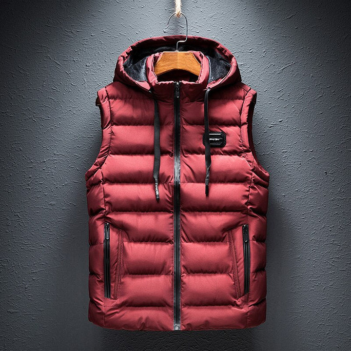 Herbstliche Weste mit filigranem Stickmuster für Herren & Damen. Modische Übergangsjacke, handgearbeitet.