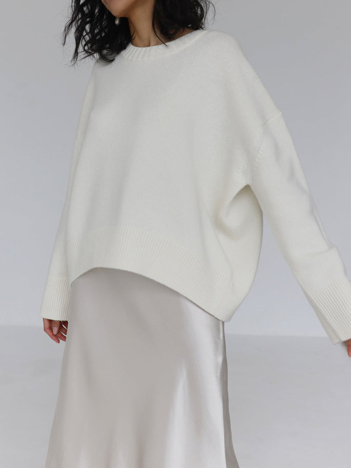 Schwarzer Damen Winterpullover, oversized Schnitt, bequem & stilvoll.