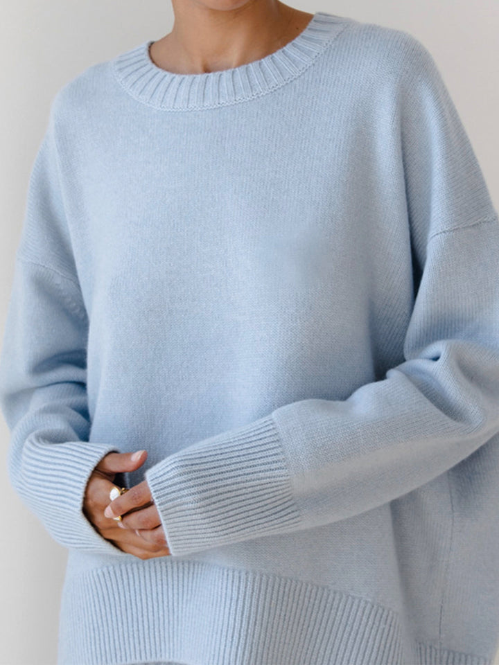 Warmer hellblauer Oversize Winterpullover Damen, lässig & komfortabel.