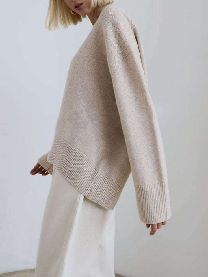 Warmer schwarzer Oversize Winterpullover Damen, lässig & elegant.