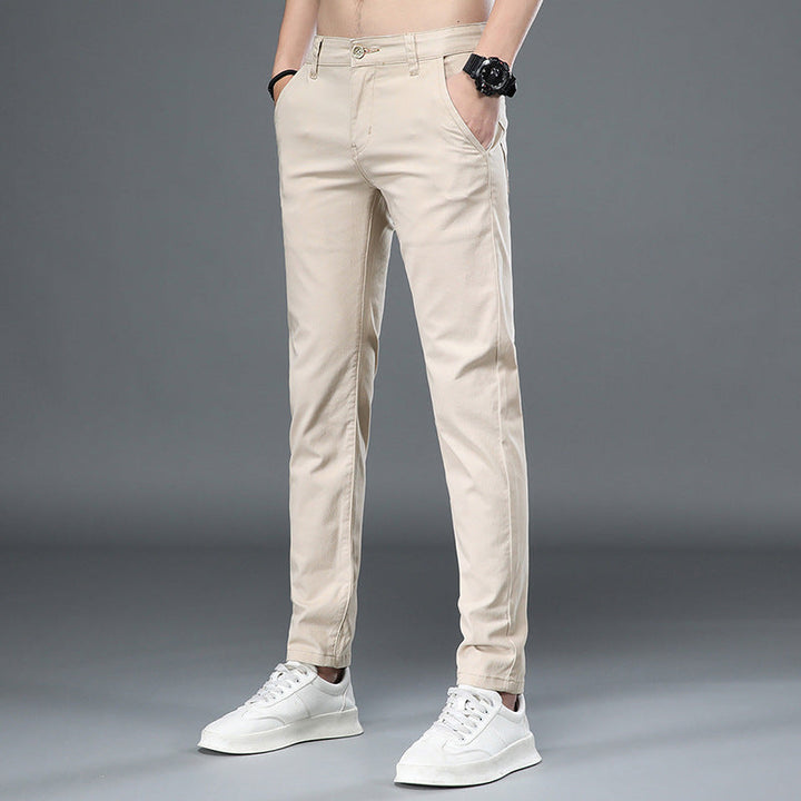 Bequeme Herren Chino-Hose, elastisch, gerader Schnitt für Komfort & eleganten Alltagsstil.