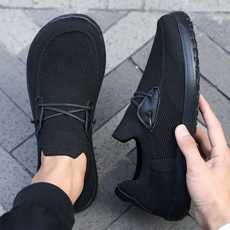 Vielseitige Herren Barfußschuhe: ideale Sportschuhe oder Freizeitschuhe mit flexibler Sohle.