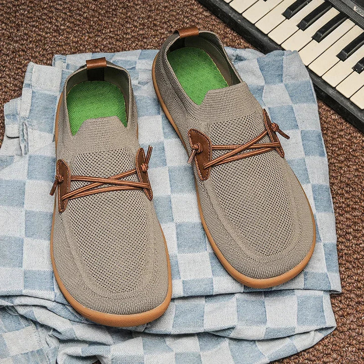 Atmungsaktive Herren Barfußschuhe, minimalistisches Design, breite Zehenbox & super flexible Sohle.