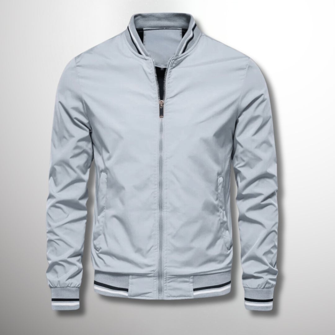 Bequeme Casual Herrenjacke, wasserabweisend, als stilvolle Bomberjacke für Übergangszeiten.