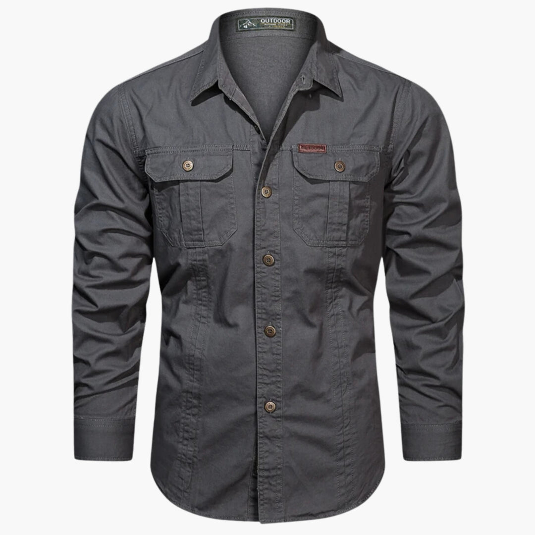 Stylisches Herren Freizeithemd im Cargo-Stil, bequem & alltagstauglich, mit praktischen Details.