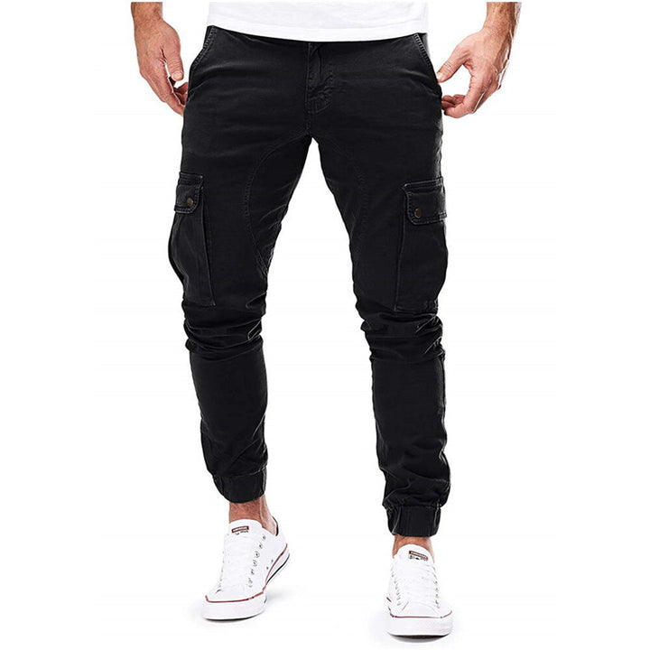 Liegende Herren Cargohose mit Funktionstaschen, robust und vielseitig für Alltag und Outdoor.