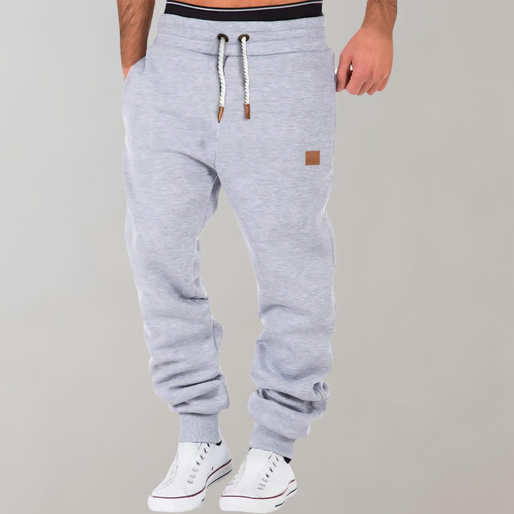 Komfortable Herren Jogger Hose für Alltag & Freizeit, aus weichem Material, sportlich-elegant & perfekt zum Entspannen.