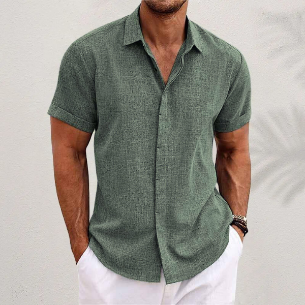 Modernes Casual Herrenhemd mit Knopfleiste. Vielseitige Herrenmode für entspannte & formelle Anlässe.