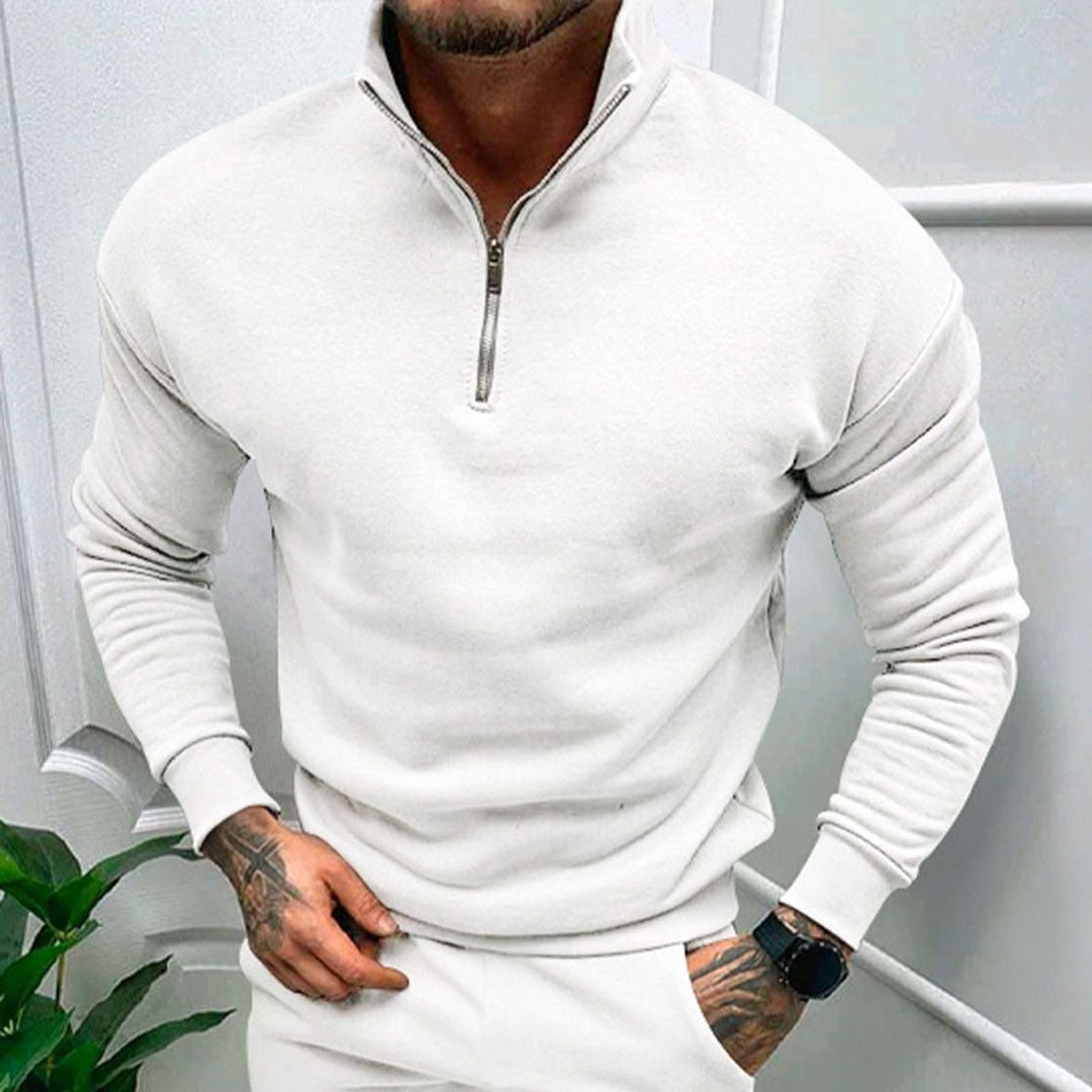 Bequemes Herren Sweatshirt in Grau. Perfekter Pullover für lässige Casual Mode & entspannte Tage.